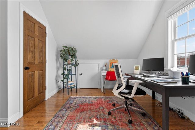 31 Dunham Street, Troy, NY 12180