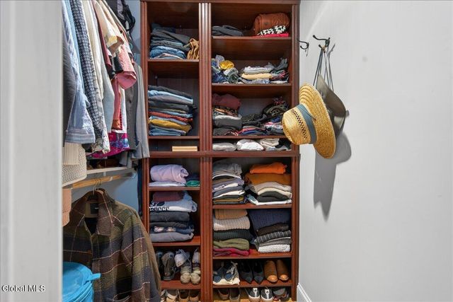 31 Dunham Street, Troy, NY 12180