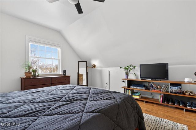 31 Dunham Street, Troy, NY 12180