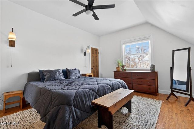 31 Dunham Street, Troy, NY 12180