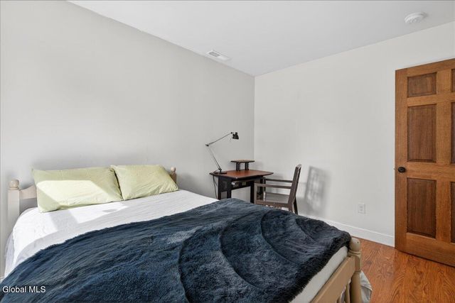 31 Dunham Street, Troy, NY 12180