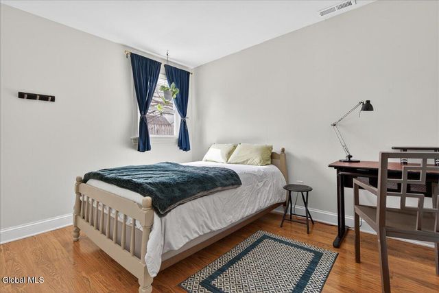 31 Dunham Street, Troy, NY 12180