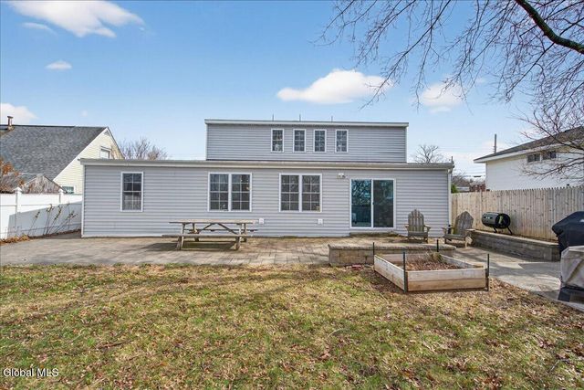 31 Dunham Street, Troy, NY 12180