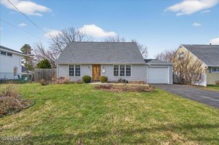 31 Dunham Street, Troy, NY 12180