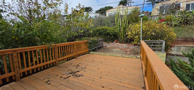 79 Santa Elena Avenue, Daly City, CA 94015