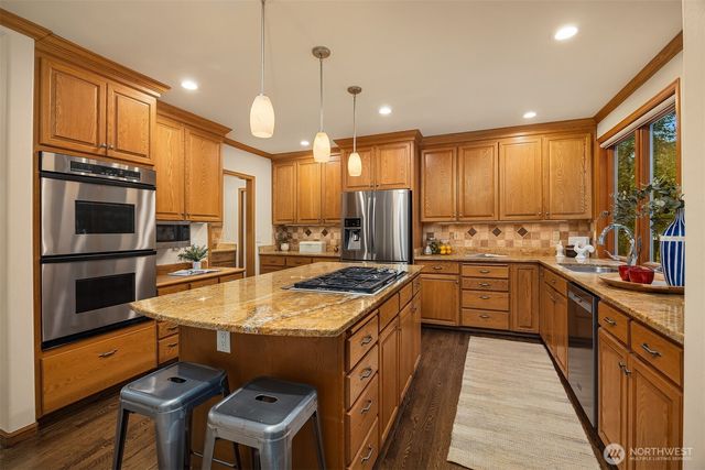 3335 258th Avenue SE, Sammamish, WA 98075
