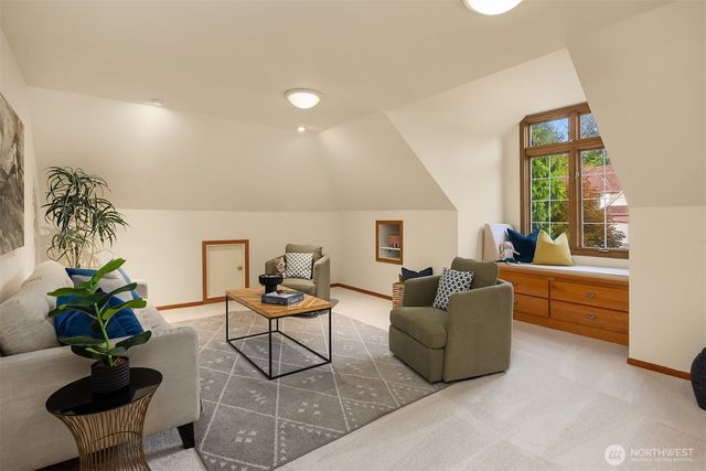 3335 258th Avenue SE, Sammamish, WA 98075
