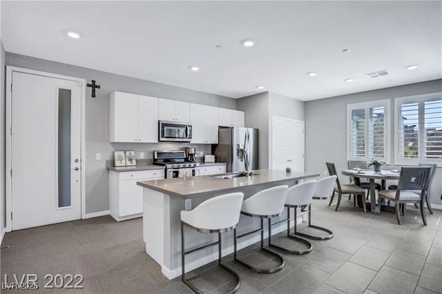 11257 Rainbow Peak Avenue 105, Las Vegas, NV 89135