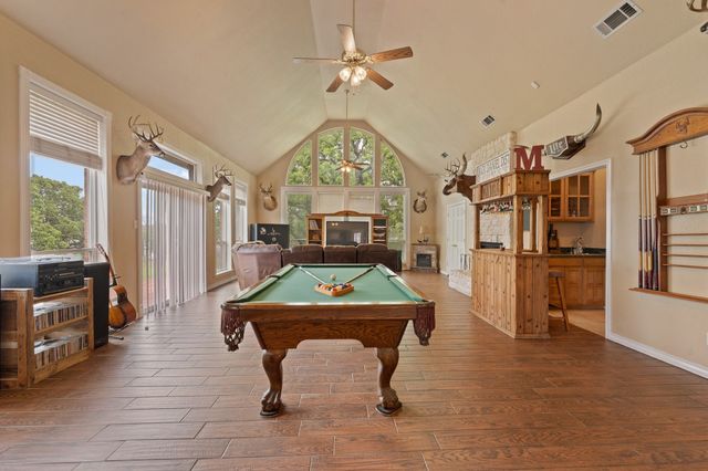 1701 W Lake Shore Drive, Alvarado, TX 76009