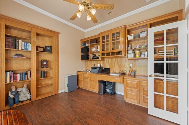 1701 W Lake Shore Drive, Alvarado, TX 76009