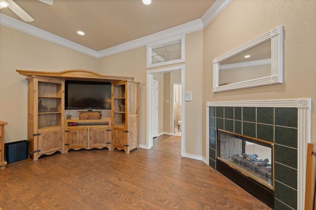 1701 W Lake Shore Drive, Alvarado, TX 76009