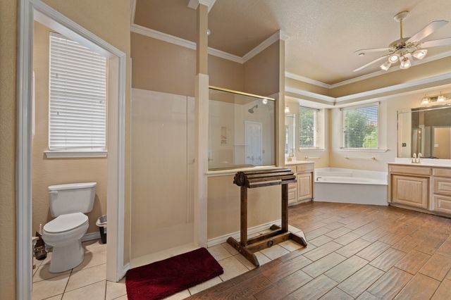1701 W Lake Shore Drive, Alvarado, TX 76009