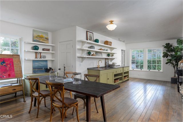 1220 Hillcrest Avenue, Pasadena, CA 91106