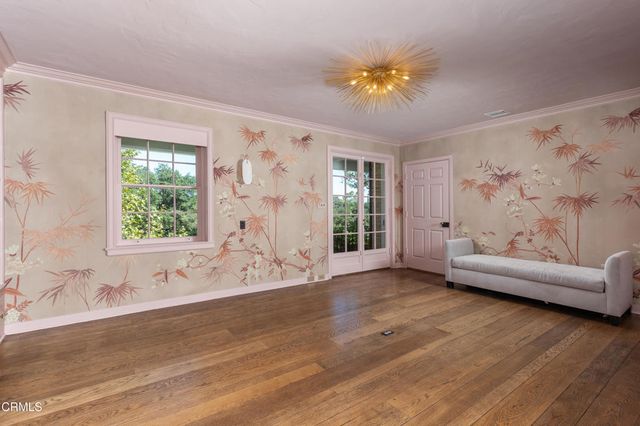1220 Hillcrest Avenue, Pasadena, CA 91106