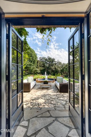 1220 Hillcrest Avenue, Pasadena, CA 91106
