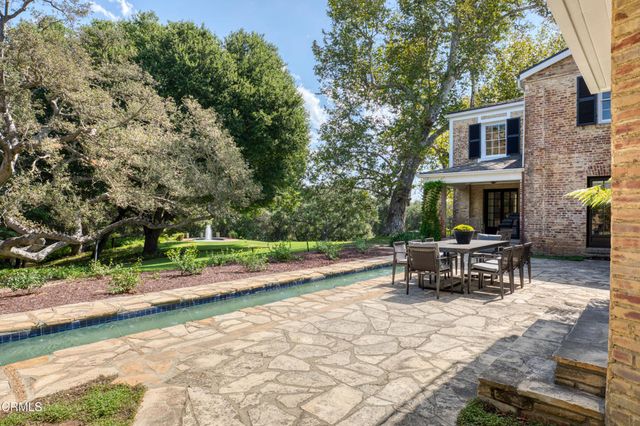 1220 Hillcrest Avenue, Pasadena, CA 91106