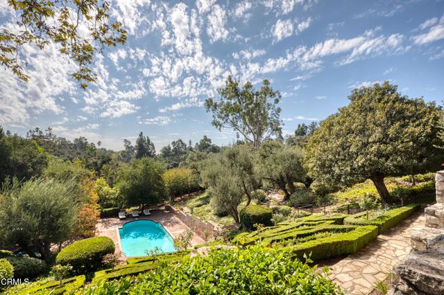 1220 Hillcrest Avenue, Pasadena, CA 91106