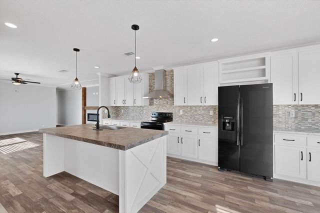 97 Cattle Loop, Moriarty, NM 87035