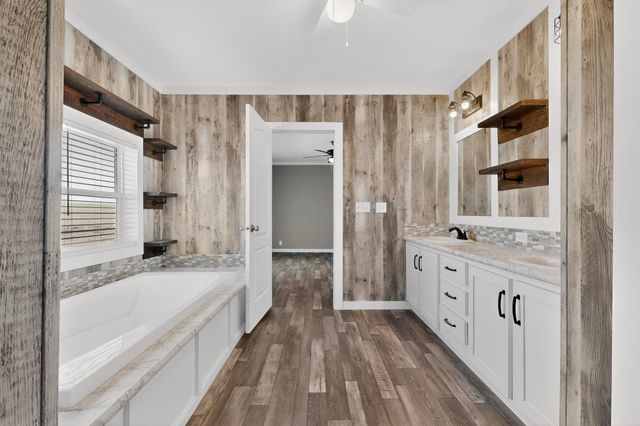 97 Cattle Loop, Moriarty, NM 87035