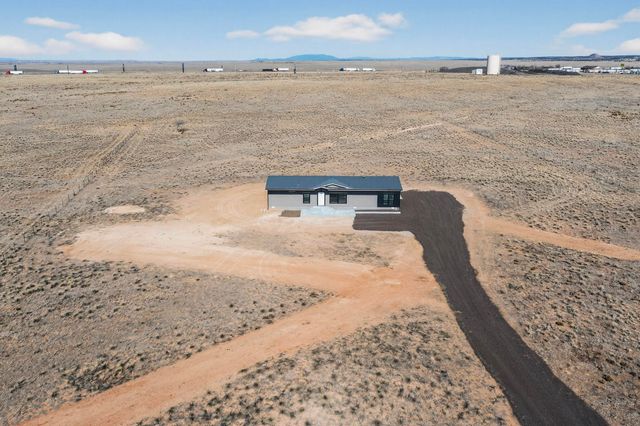 97 Cattle Loop, Moriarty, NM 87035