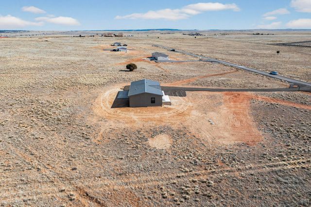 97 Cattle Loop, Moriarty, NM 87035