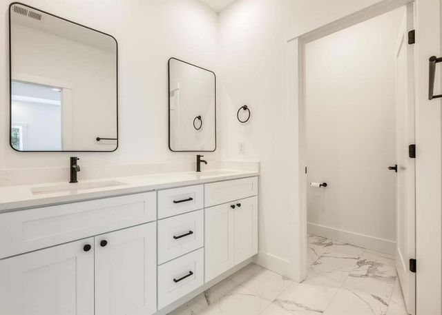 313 Tracy Court, Wellford, SC 29385