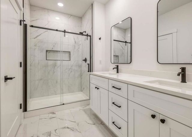 313 Tracy Court, Wellford, SC 29385