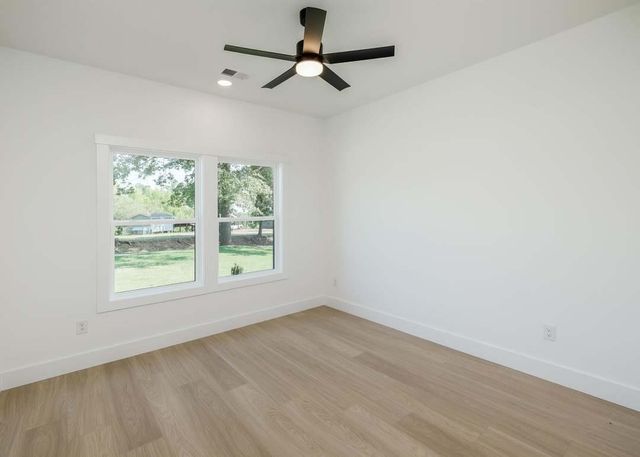 313 Tracy Court, Wellford, SC 29385