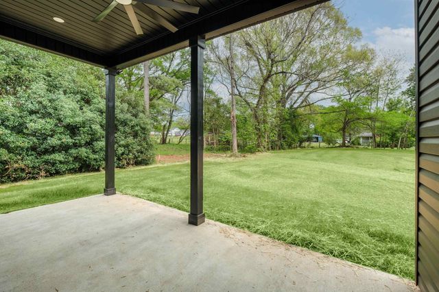 313 Tracy Court, Wellford, SC 29385