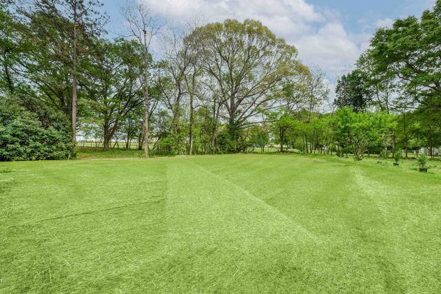 313 Tracy Court, Wellford, SC 29385