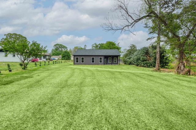 313 Tracy Court, Wellford, SC 29385