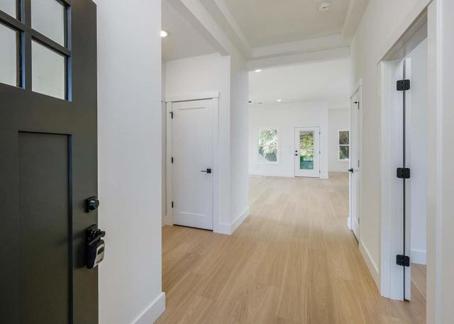 313 Tracy Court, Wellford, SC 29385