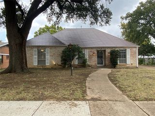 8100 Hillside Drive, Frisco, TX 75033