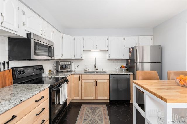 7084 Newland Street, Arvada, CO 80003