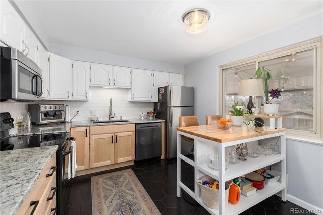 7084 Newland Street, Arvada, CO 80003