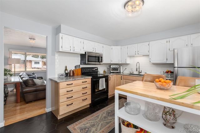 7084 Newland Street, Arvada, CO 80003