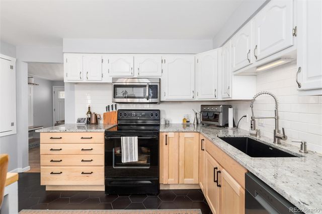 7084 Newland Street, Arvada, CO 80003