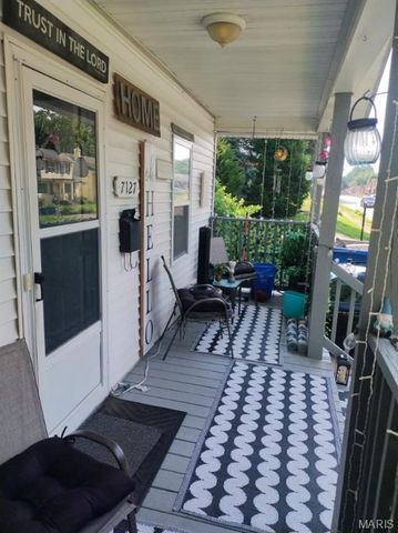 7127 Woodrow Avenue, St Louis, MO 63121