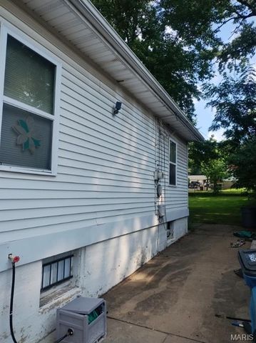 7127 Woodrow Avenue, St Louis, MO 63121