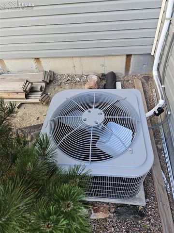 8465 Longleaf Lane, Colorado Springs, CO 80927