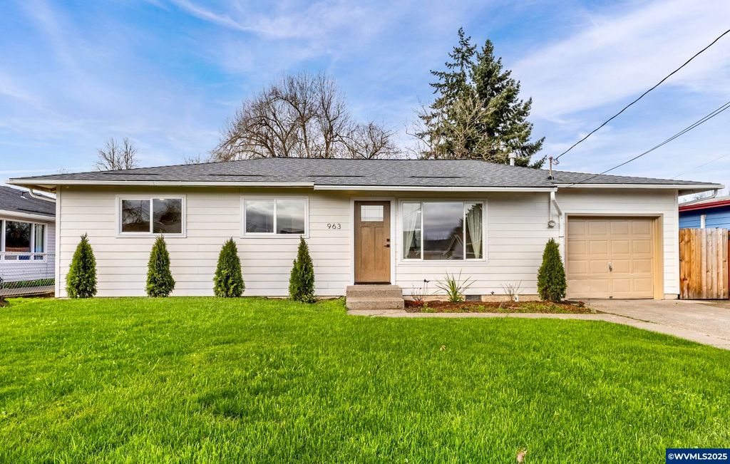 963 Vinyard Av NE, Salem, OR 97301