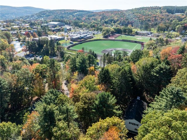 5 Carson Road, Oneonta, NY 13820