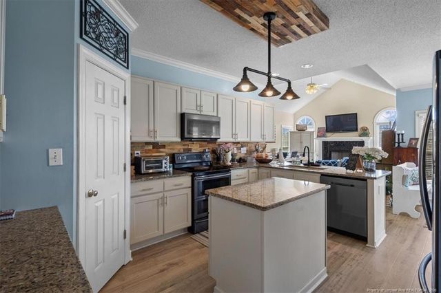 1214 Four Wood Drive, Fayetteville, NC 28312