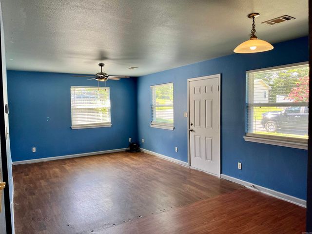 125 Lily Ruth Ct, Hot Springs, AR 71901
