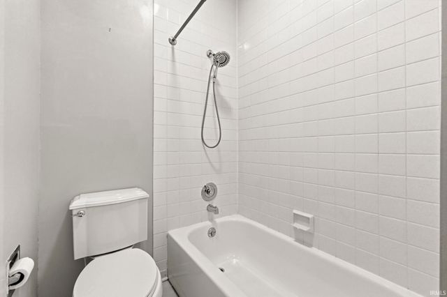 113 W Wayne St Apt 202, Fort Wayne, IN 46802