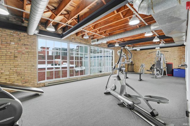 113 W Wayne St Apt 202, Fort Wayne, IN 46802