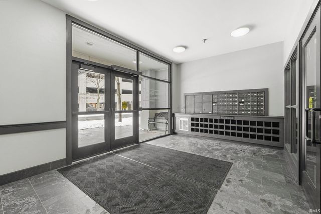 113 W Wayne St Apt 202, Fort Wayne, IN 46802