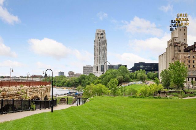 1111 W River Parkway 23D, Minneapolis, MN 55415