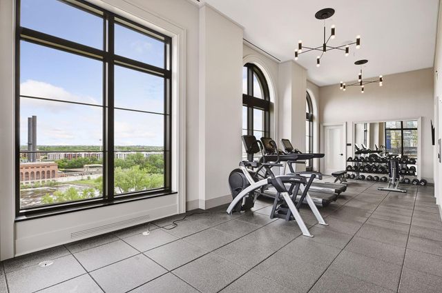 1111 W River Parkway 23D, Minneapolis, MN 55415