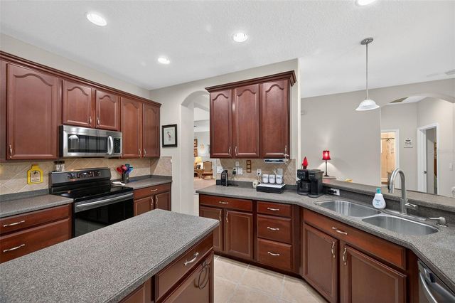 11238 BIDDEFORD PLACE, New Port Richey, FL 34654